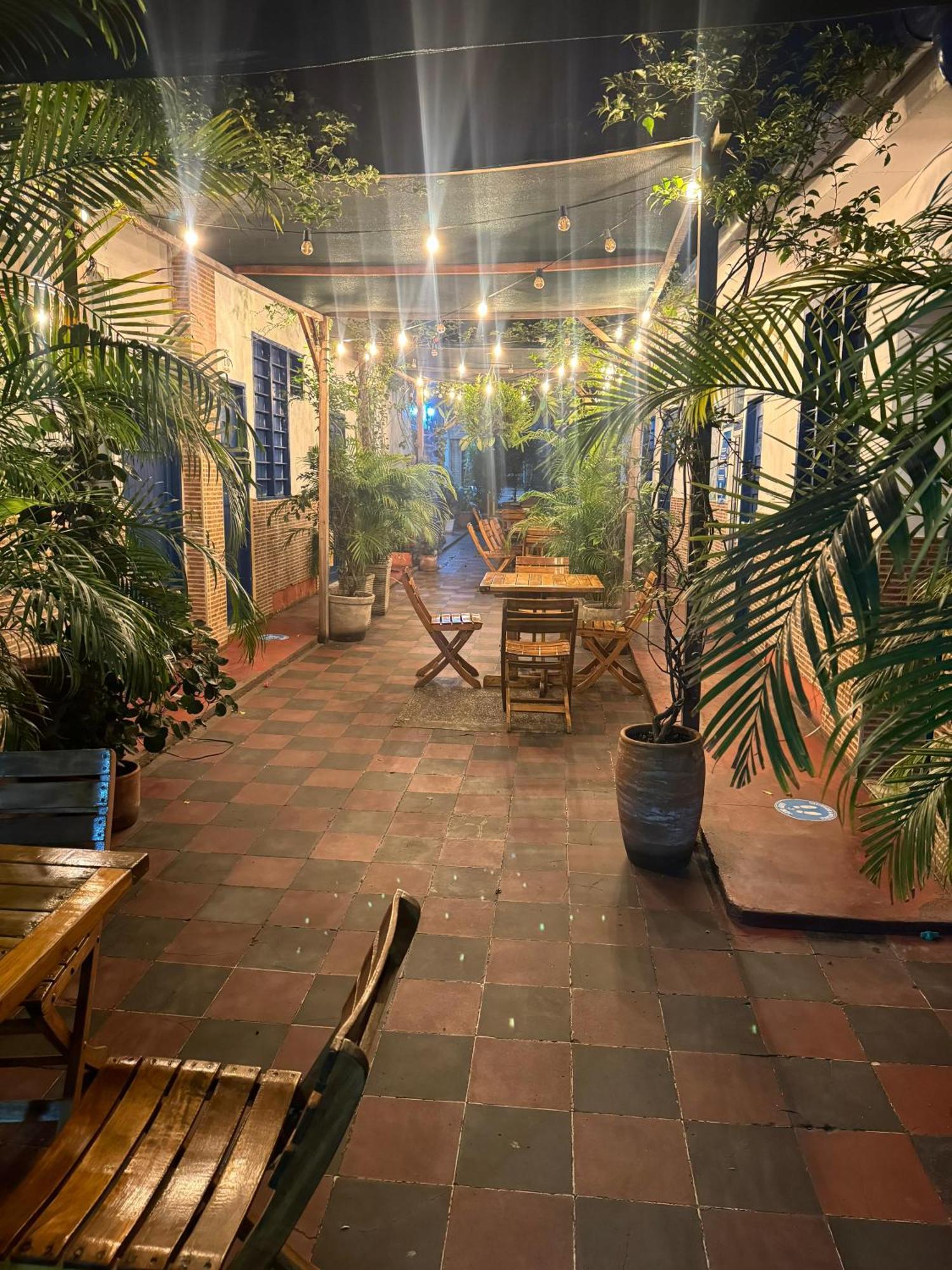Hostal Luna Llena Getsemani Cartagena ภายนอก รูปภาพ